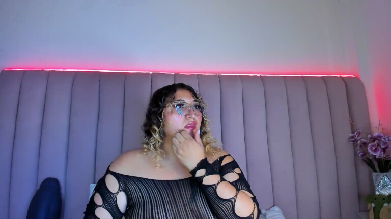 Sweet_X's Streamate show and profile