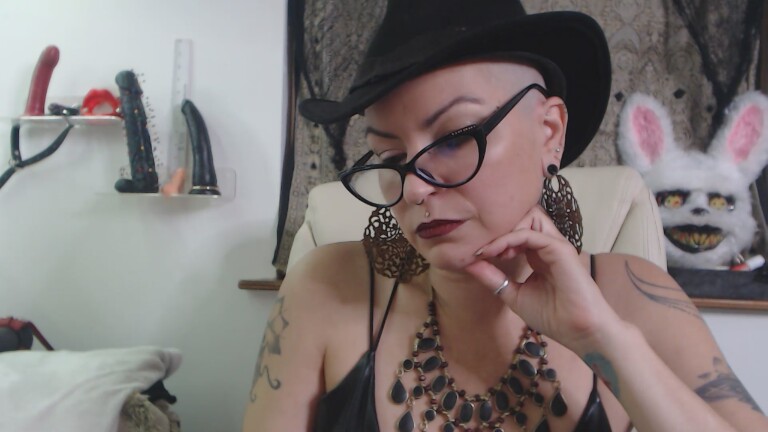 TheeLadyKatrina's Streamate show and profile