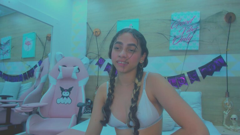 TamaraSmithh's Streamate show and profile