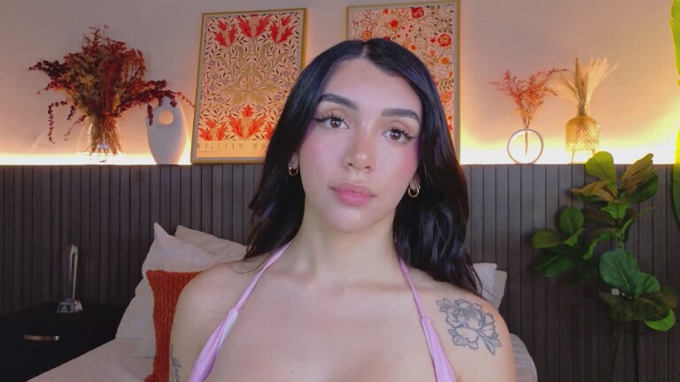 JadeGrantt's Streamate show and profile