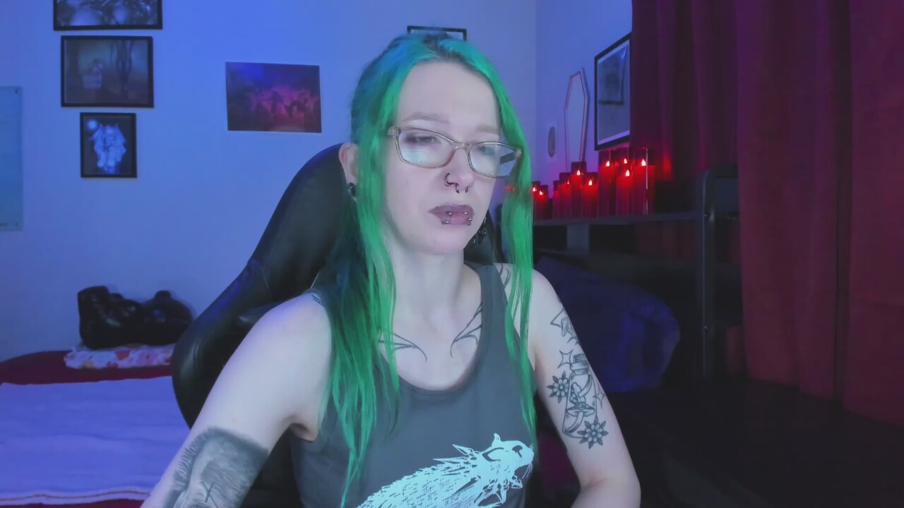 NikkiVill