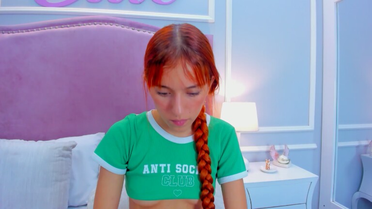 LeaThomsonn's Streamate show and profile