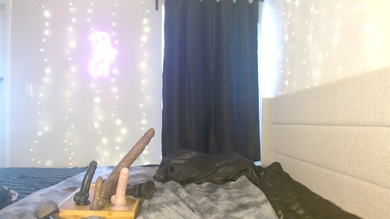 MayaRoseXXX's Streamate show and profile