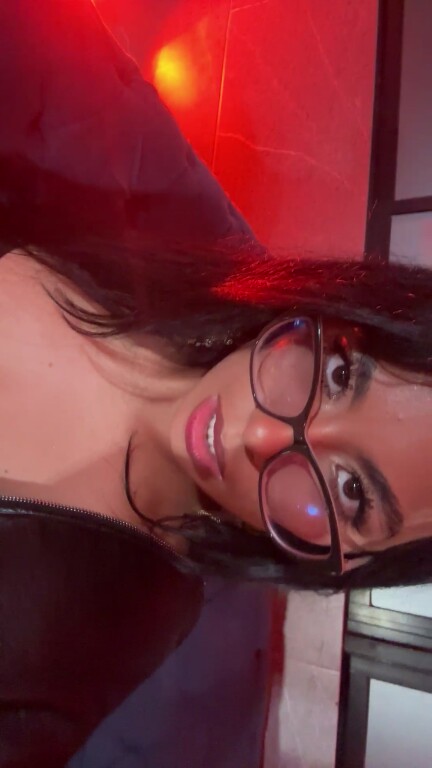 LiaSinclair's Streamate show and profile