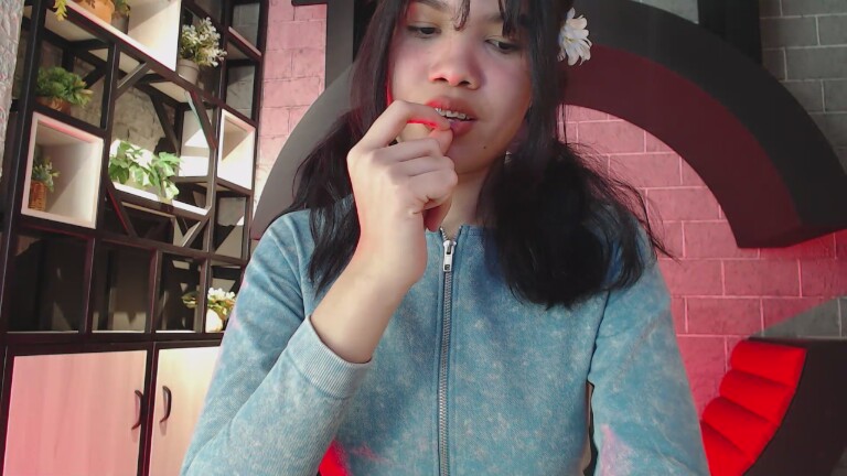 TinyMini's Streamate show and profile