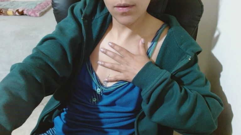 Lolaa888's Streamate show and profile