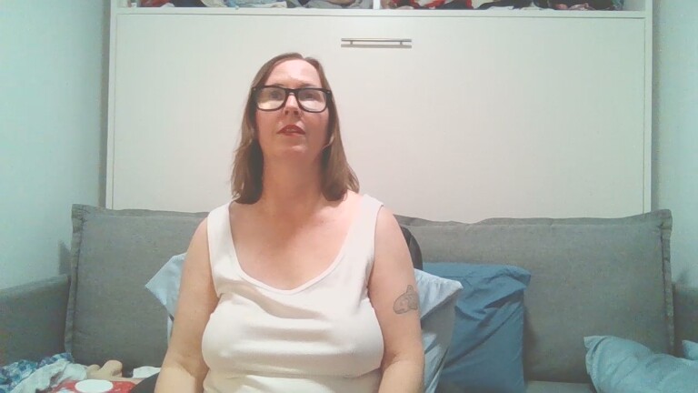 SWEETandNAUGHTY21's Streamate show and profile