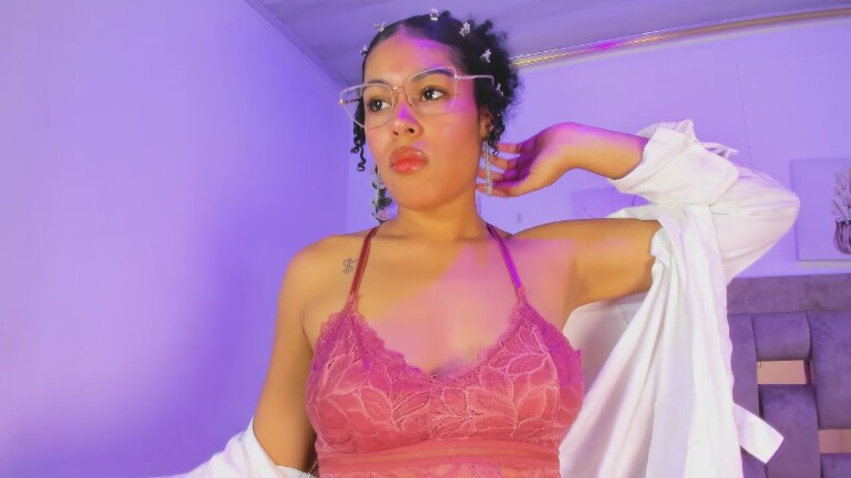 BaddieDelayla's Streamate show and profile