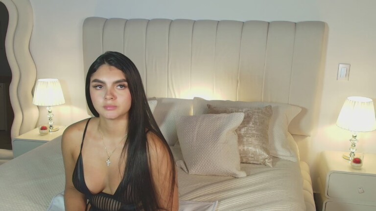 SamiLewis's Streamate show and profile