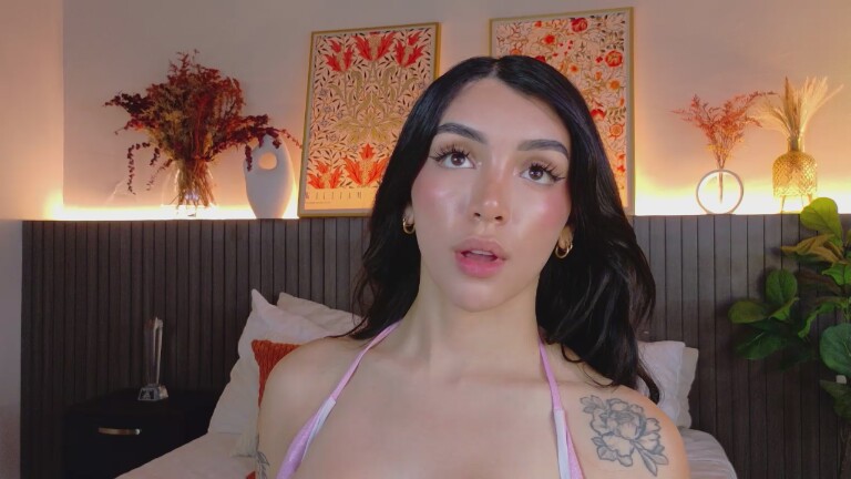 JadeGrantt's Streamate show and profile