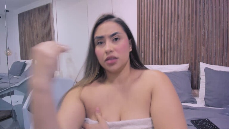 MaraMoore's Streamate show and profile