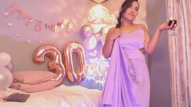 ThayssaRoss's Streamate show and profile