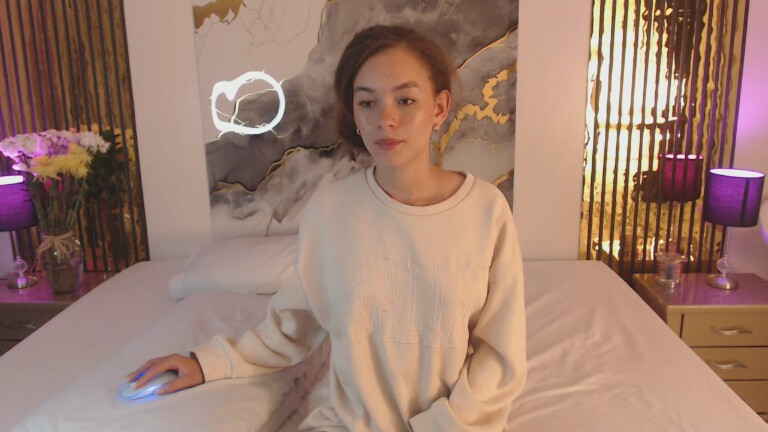 MiticaBrenner's Streamate show and profile