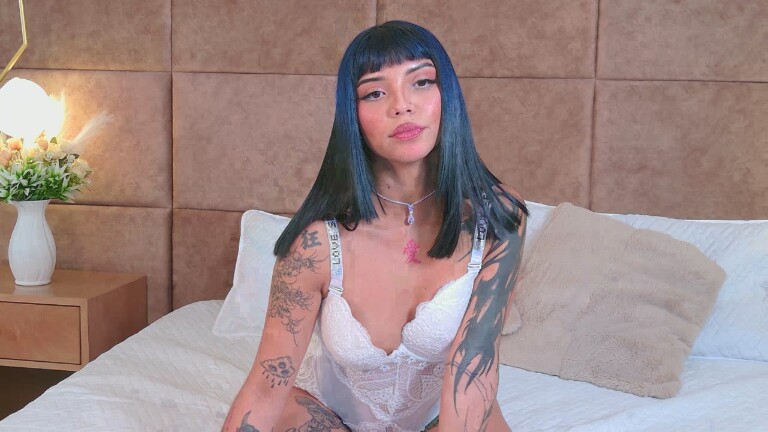 AlanaPierce's Streamate show and profile