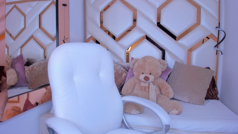 VictoriaHannz's Streamate show and profile