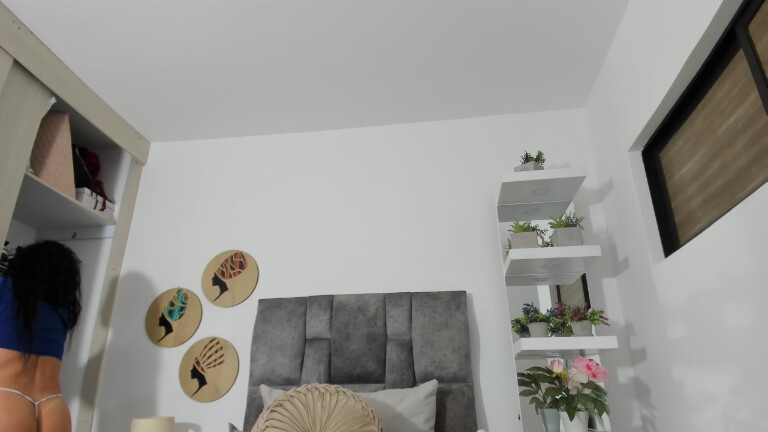 ScarletLyn's Streamate show and profile