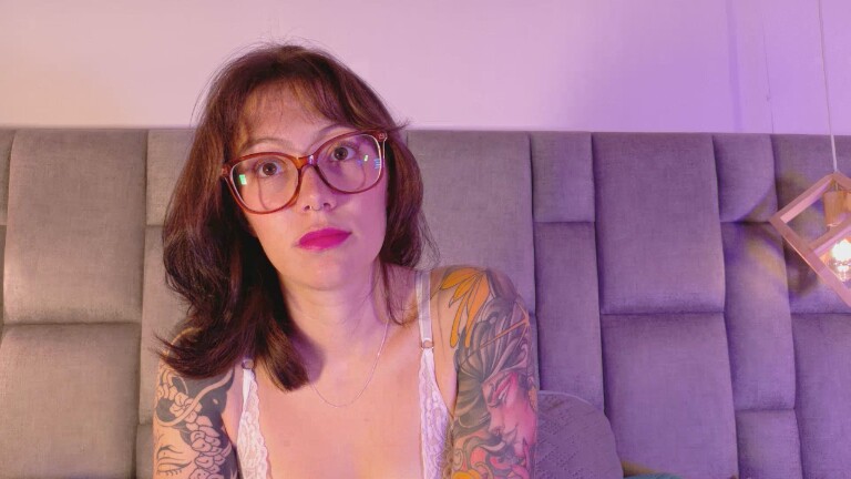 Isabella_Stewart's Streamate show and profile