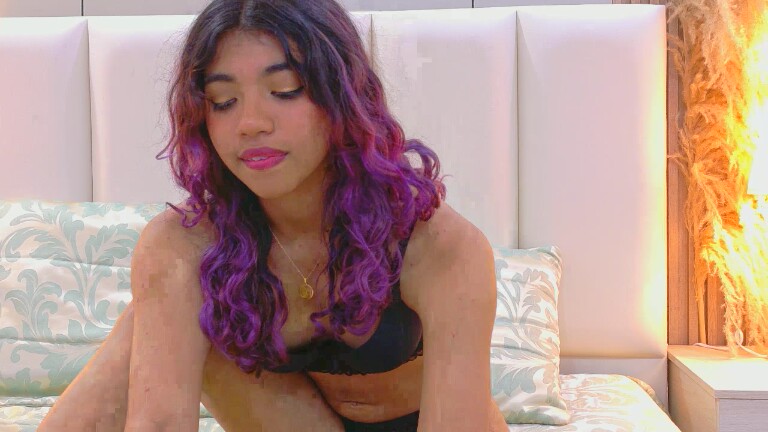 AlejandraOjeda's Streamate show and profile