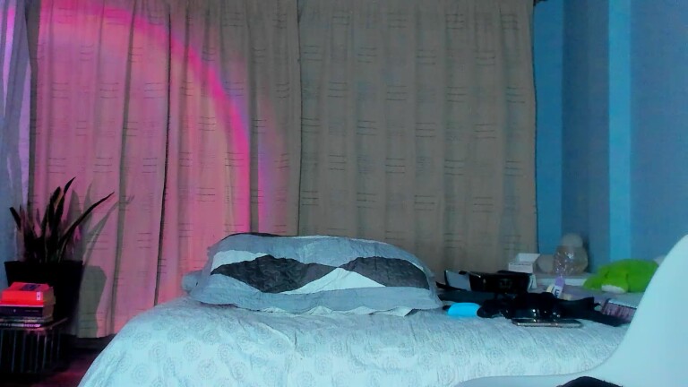 SummerStones's Streamate show and profile