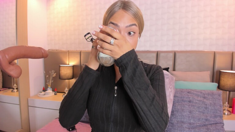 Anna_Jenssen's Streamate show and profile