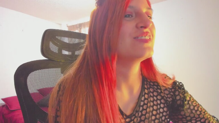 GiaRoussel21's Streamate show and profile