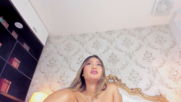 IssySosa's Streamate show and profile