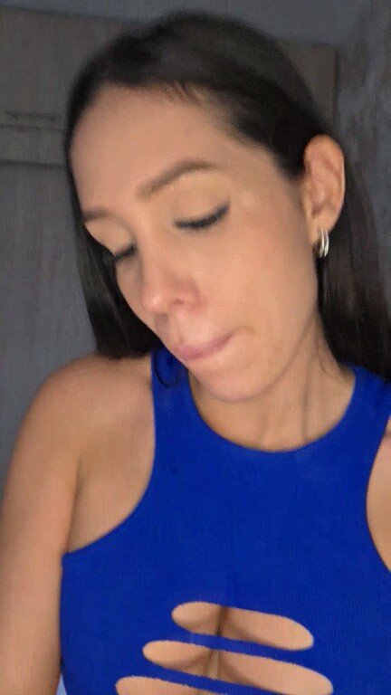 Cintyaleiner's Streamate show and profile