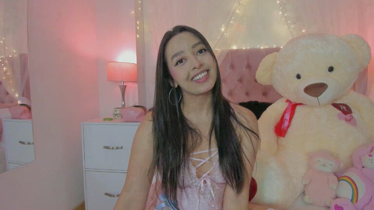 AlexandraWinterr's Streamate show and profile