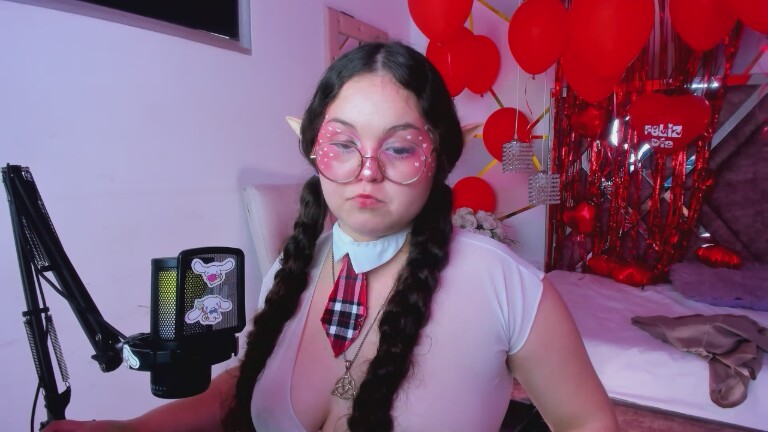 ShylySweet18's Streamate show and profile