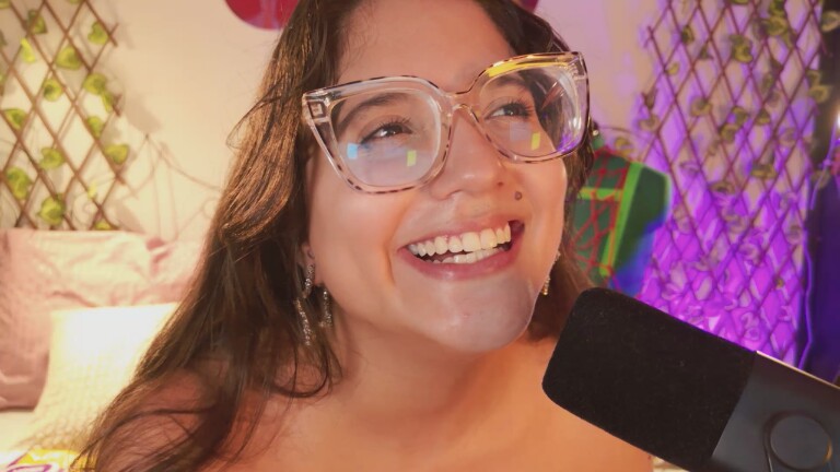 HaileyBunny_18's Streamate show and profile