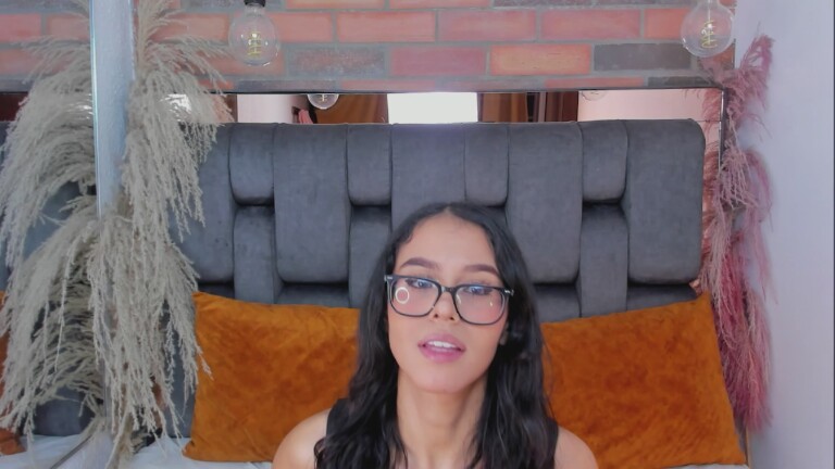 GABYHANK's Streamate show and profile