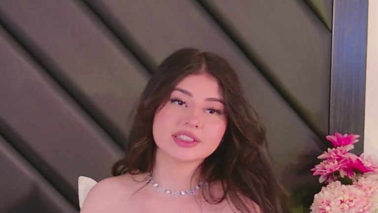 JessicaBraga's Streamate show and profile