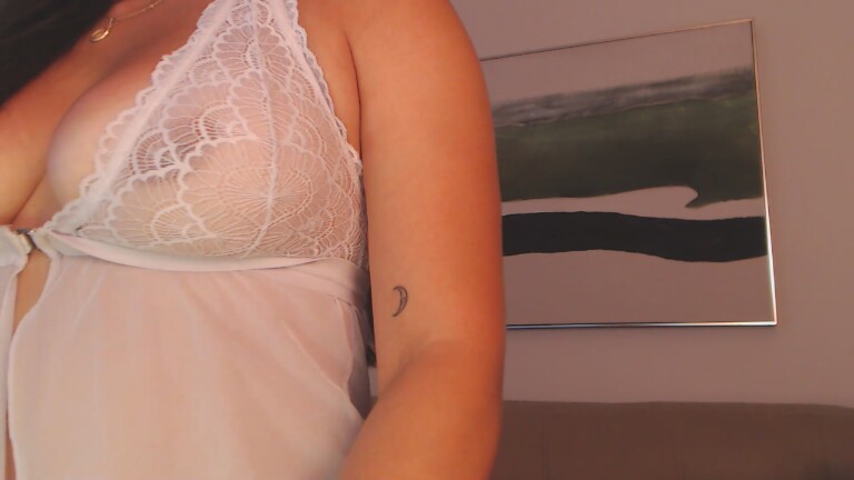 NiaMinogue's Streamate show and profile