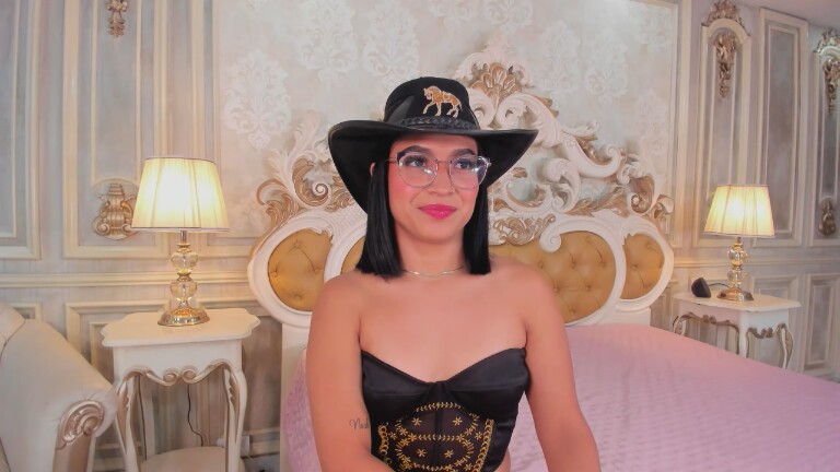 ViolettaG's Streamate show and profile