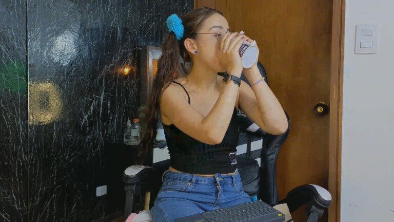 Alaska_Williams's Streamate show and profile