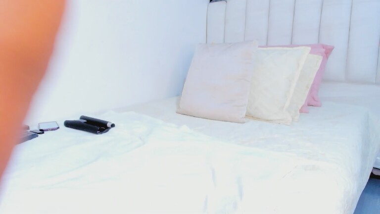 RoxanaBlanche's Streamate show and profile