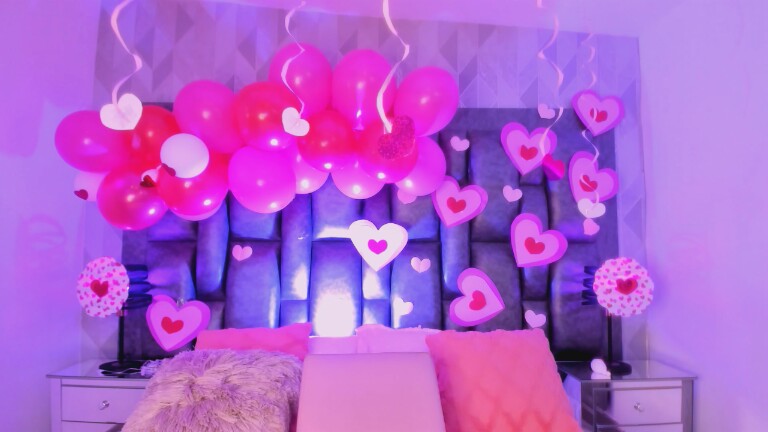 NatashaMilley's Streamate show and profile