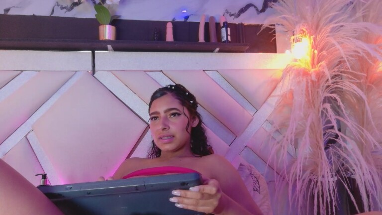 ZoeJohnson66's Streamate show and profile