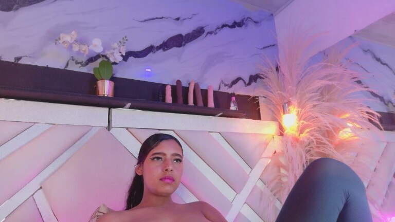 ZoeJohnson66's Streamate show and profile