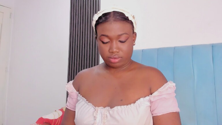 KarlyMoss's Streamate show and profile