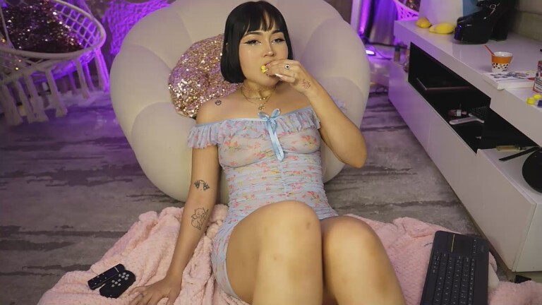 Aleshiadoll's Streamate show and profile