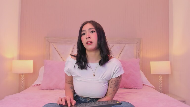 SophiaColinns's Streamate show and profile