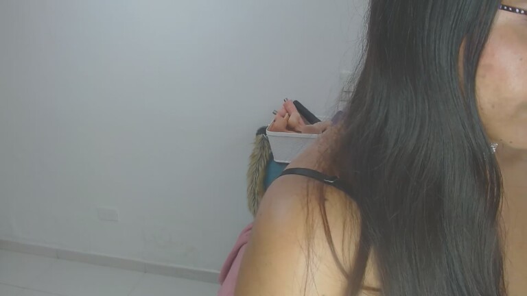 LunaDumont's Streamate show and profile