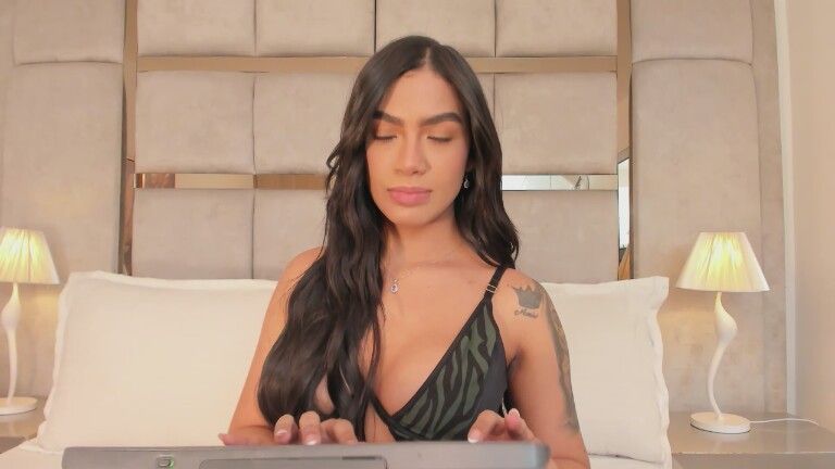 AliceRogerss's Streamate show and profile