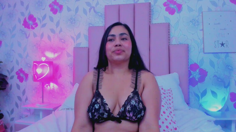 SophieRain's Streamate show and profile