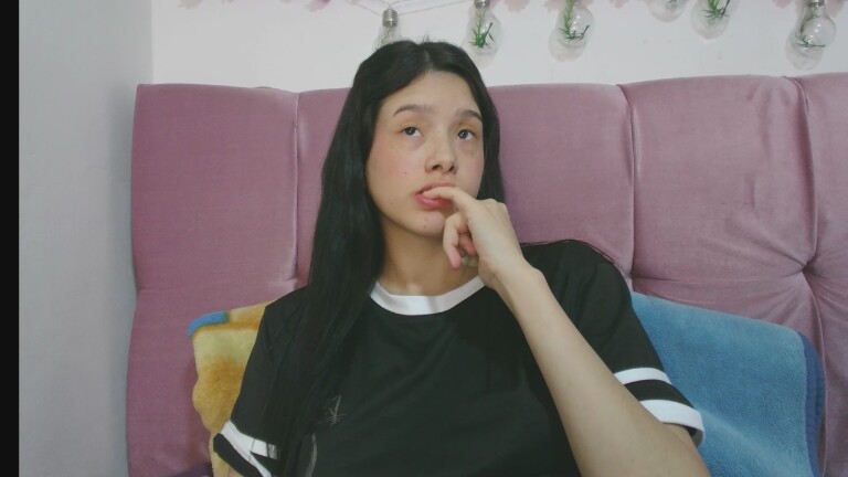 ZakuraPrincess's Streamate show and profile